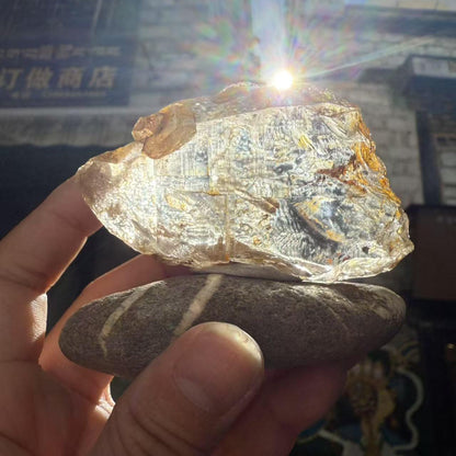 Himalayan High-Frequency Elephant God Mountain Crystal Palm Stone